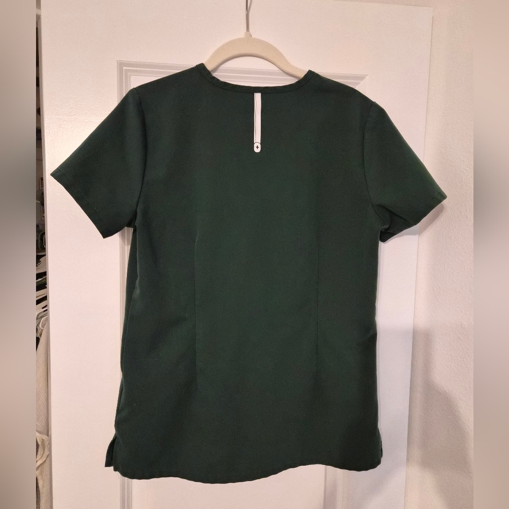 Figs British Racing Green Scrub Top-xs - Picture 2 of 3